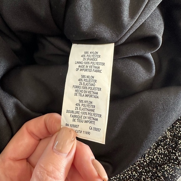 Marina BLACK & GOLD LACE OFF THE SHOULDER OMBRÉ BODY CON FLOOR LENGTH GOWN  6 - Picture 6 of 8